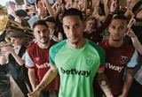 umbro-west-ham-23-24-home-kit-alphonse-areola-pablo-fornals-thilo-kehrer