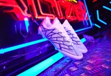 umbro-velocita-alchemist-pro-pair-white-clear-sky